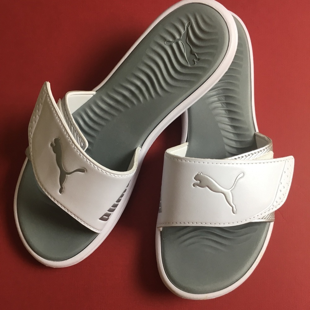 PUMA Surfcat Women's Slides - White/Silver- US 8